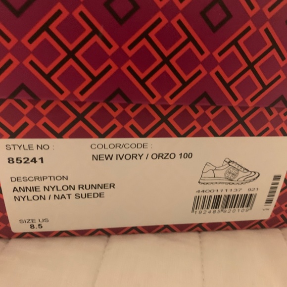 Tory Burch - Picture 5 of 5